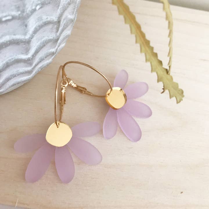 Jumbo Daisy Hoop Earring | Frosted Lilac