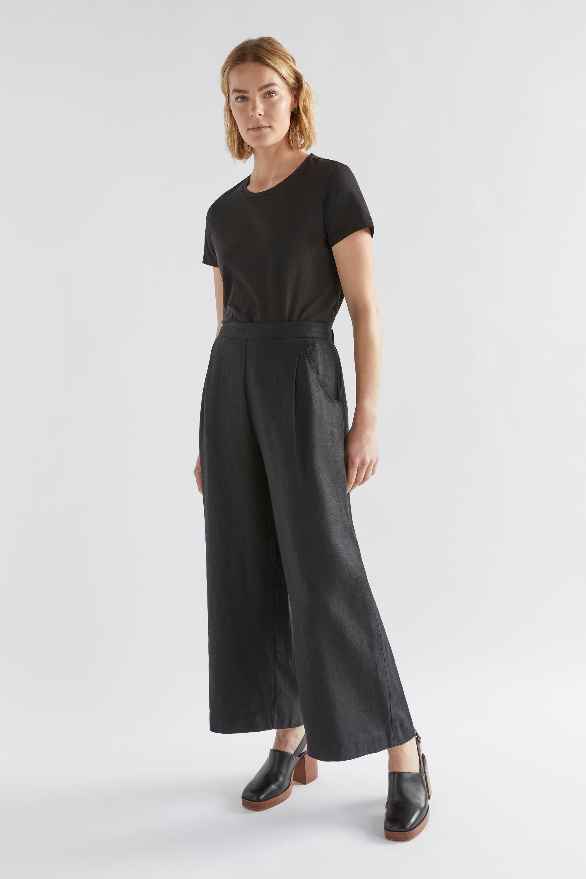 Ilona Pant | Black