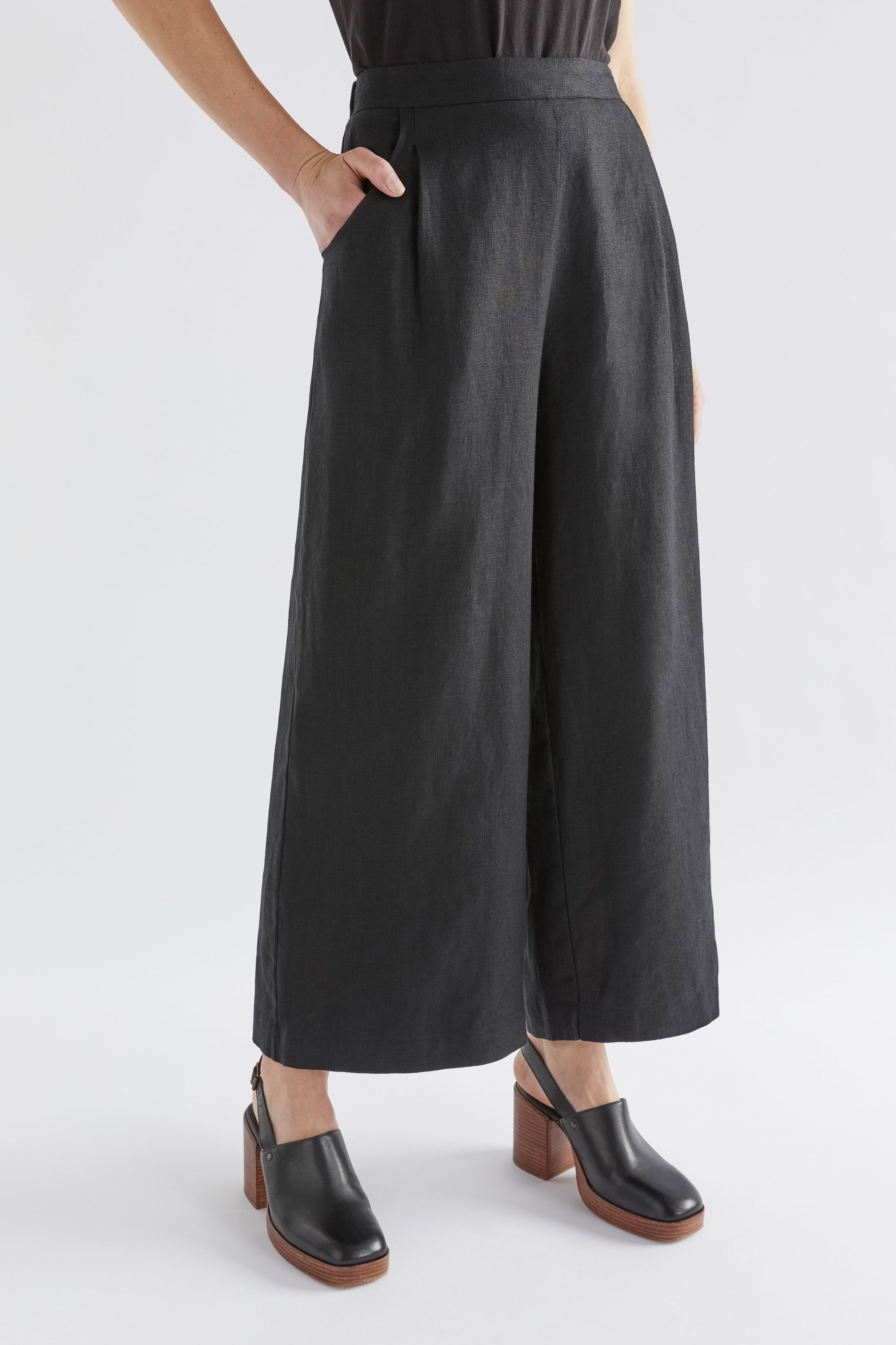 Ilona Pant | Black