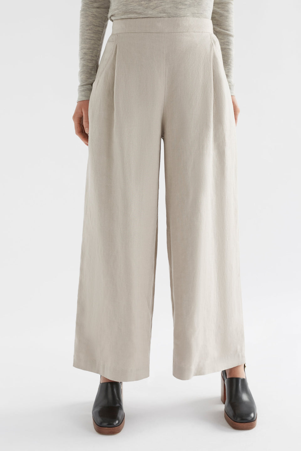 Ilona Pant | Flax