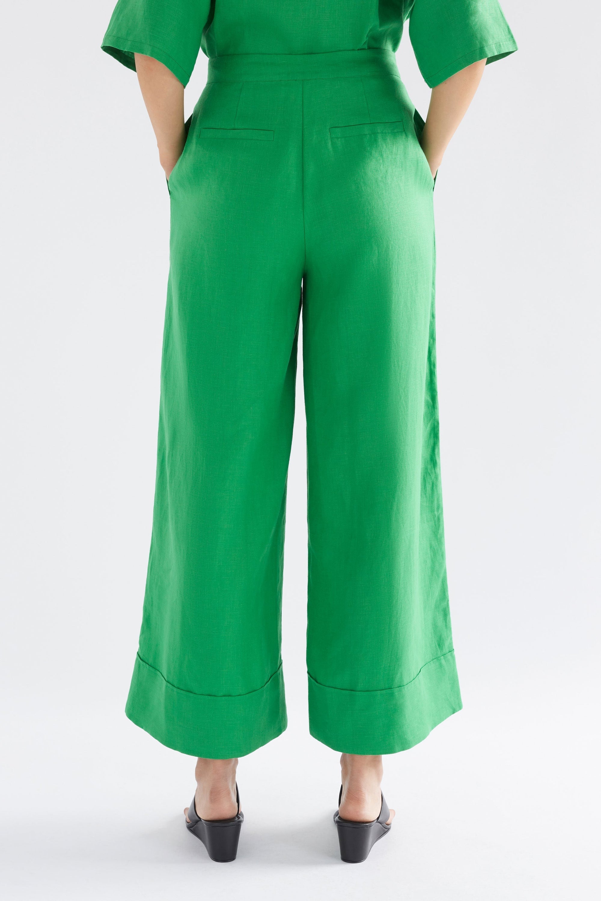 Anneli Light Pant | Vine Green