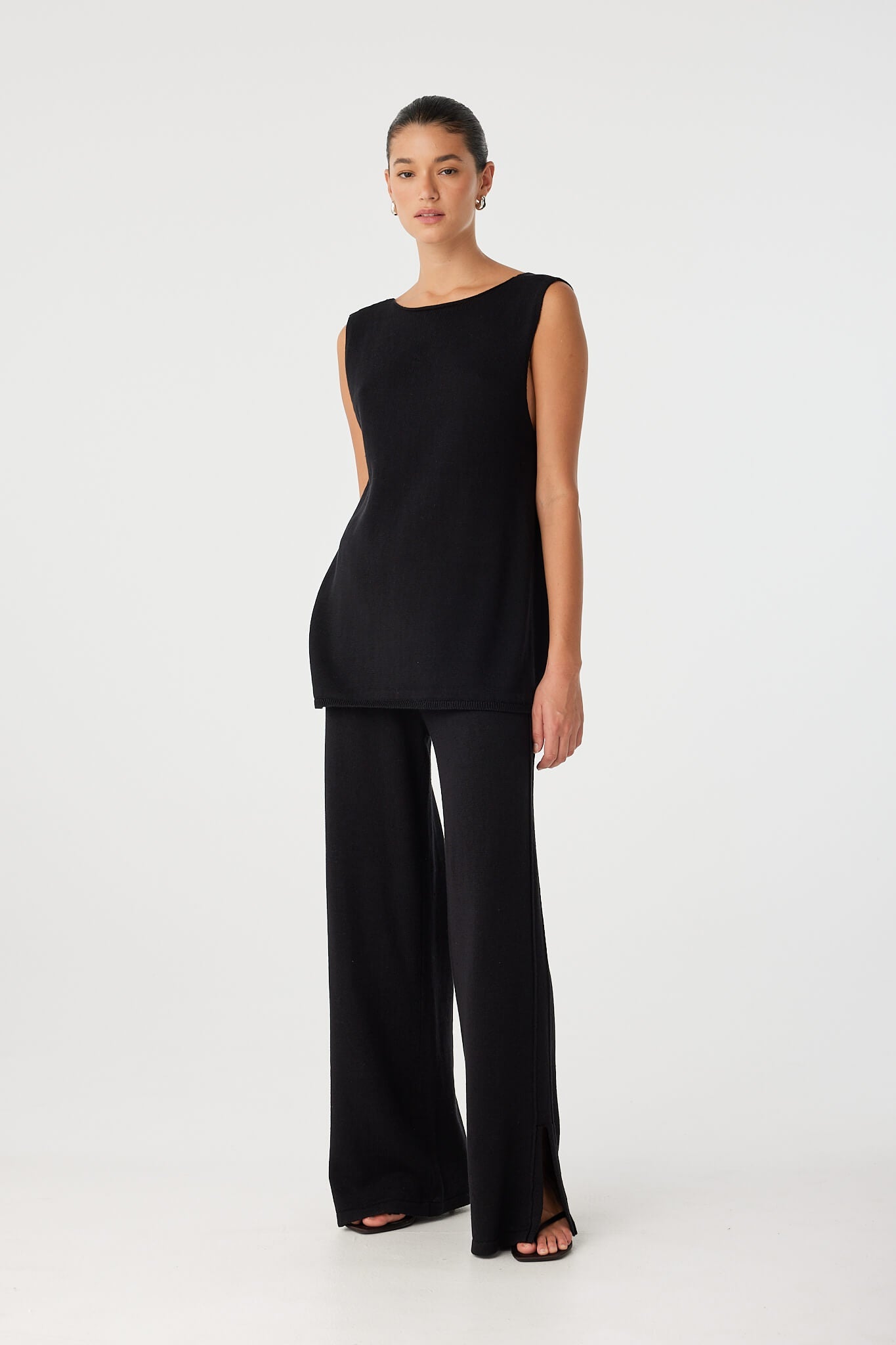 Poppy Reversible Longline Top | Black