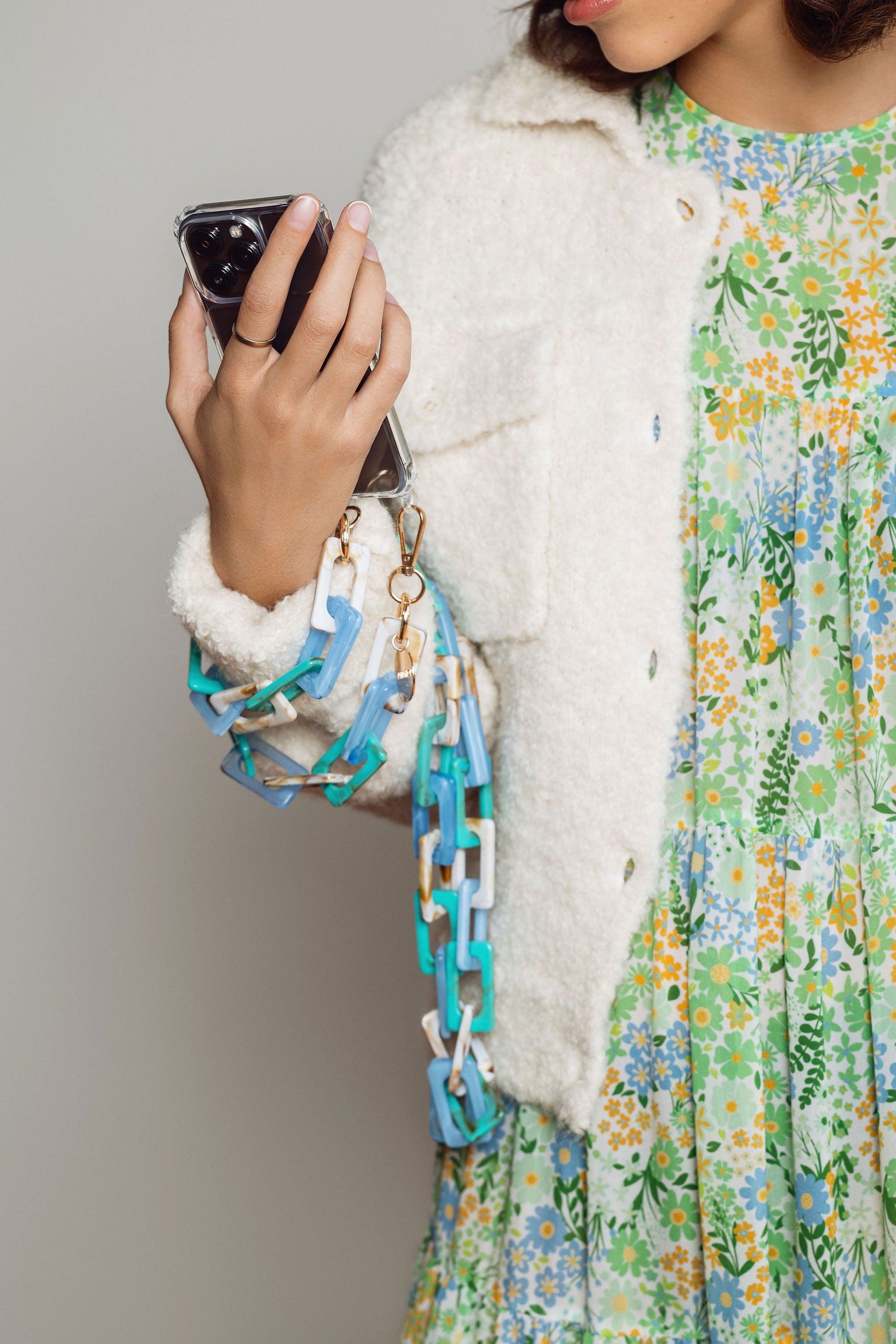 Cindy | Resin Phone Chain