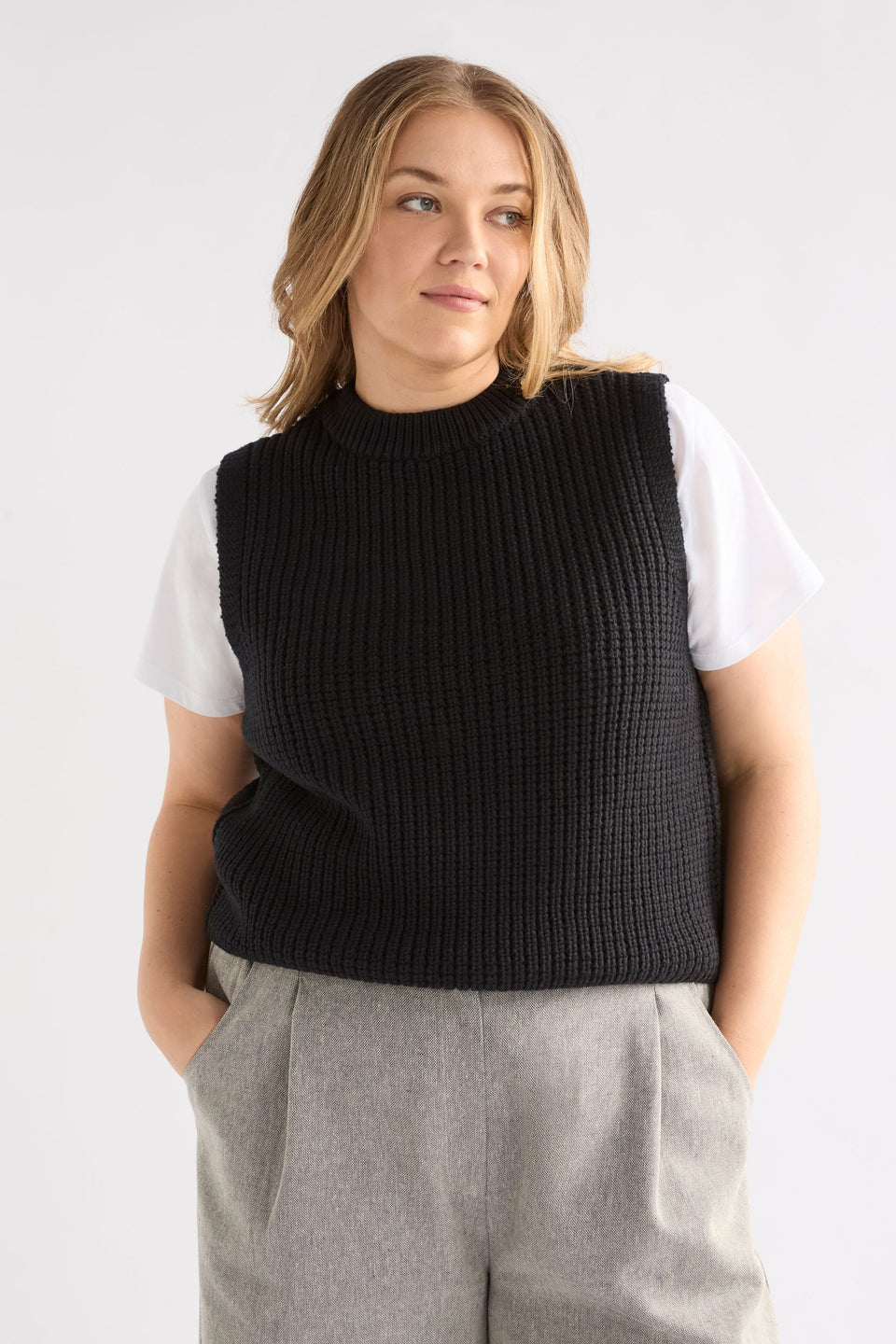 Arp Vest | Black