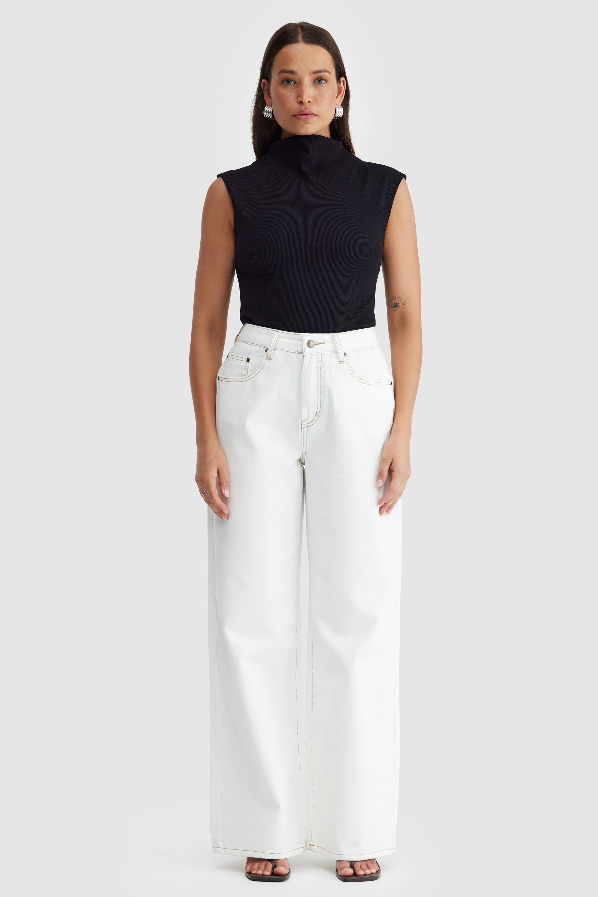 Liv High Neck Rib Top | Black