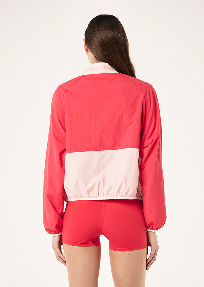 Technique Spray Jacket | Strawberry