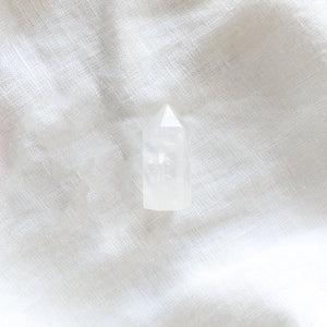 Small Point Crystal | Clear Quartz - MOSS AND WILD